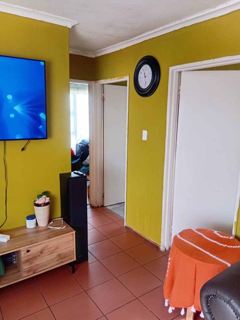 3 Bedroom Property for Sale in Ikwezi Park Western Cape